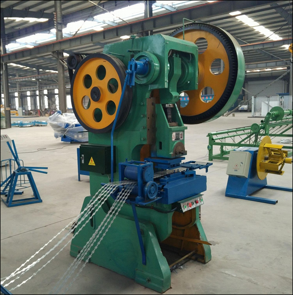 BTO-22 razor barbed wire manufacturing machinery